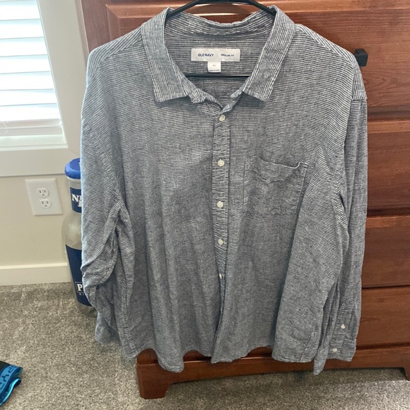 Dress shirt - Picture 1 of 1